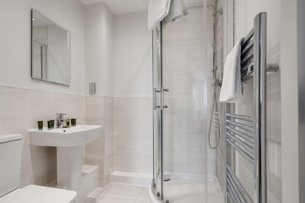 לידס Beautiful 2 Bed Apartment In A Converted Mill מראה חיצוני תמונה